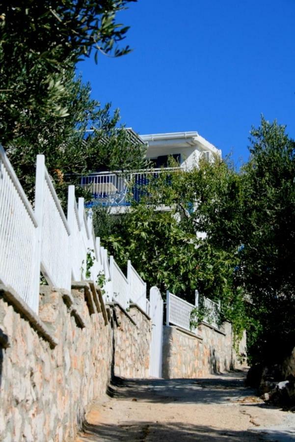 Apartments Mediterraneo Kaprije Exterior photo